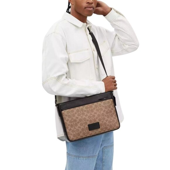 NEW Coach District Signature Print Leather & Canvas Crossbody Bag Mens Bag - Picture 2 of 8